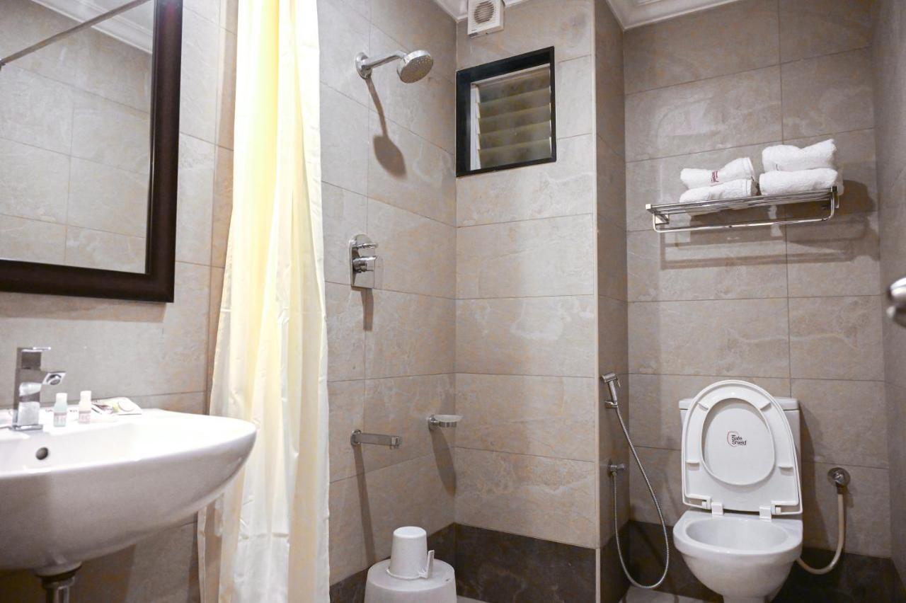 Hotel Sms Grand Imperial ฮอร์นีเบ็ชวา ภายนอก รูปภาพ